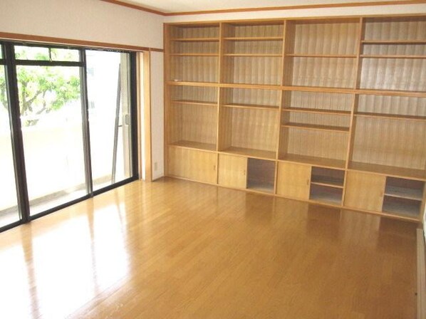 アーバン・ドヌールの物件内観写真